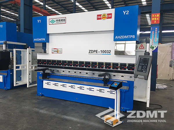 安徽中德机床股分无限公司等20家企业获得“2016年度产业企业凸起进献二十强”2 安徽中德机床股分无限公司等20家企业获得“2016年度产业企业凸起进献二十强”2