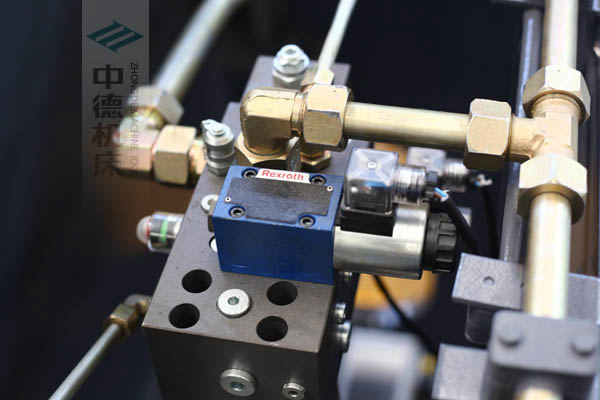 ZDPE8025-德国力士乐液压阀组.jpg ZDPE8025-德国力士乐液压阀组.jpg